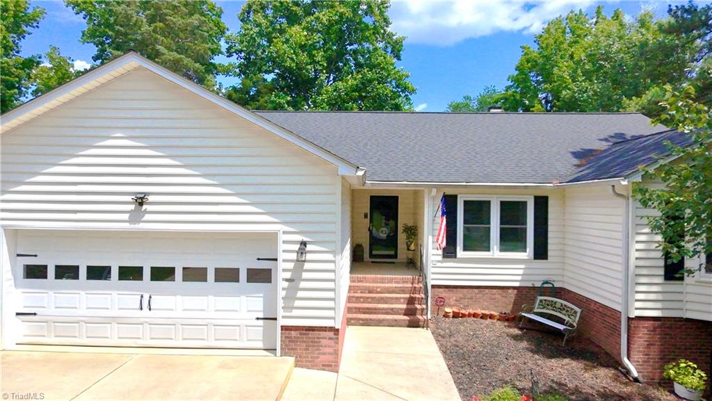 940 Huntington Run Lane, Kernersville, North Carolina image 3