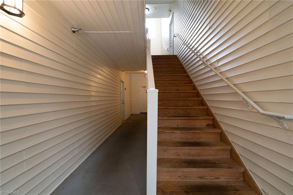 2204 Mcconnell Drive