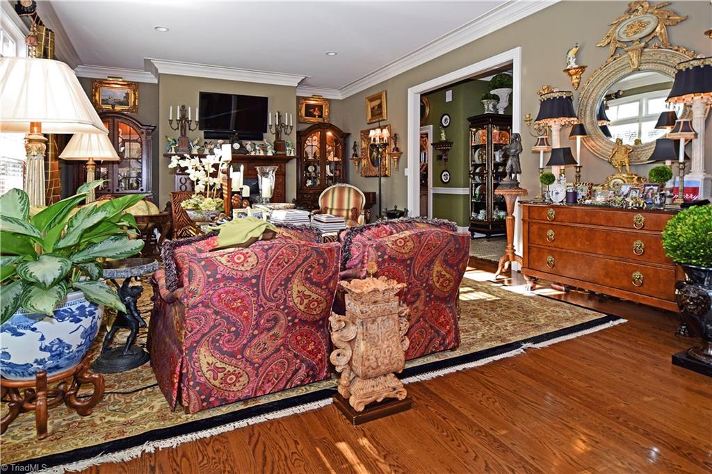 Greensboro, North Carolina 27410, United States, 5 Bedrooms Bedrooms, ,5 BathroomsBathrooms,Residential,Pending,24485