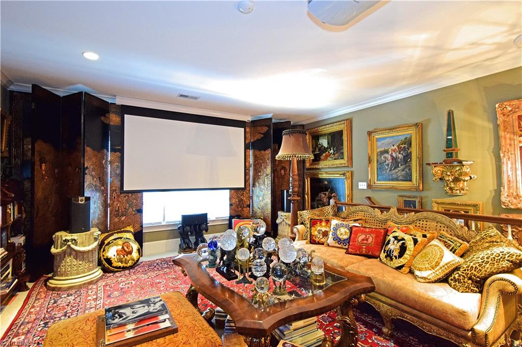 Greensboro, North Carolina 27410, United States, 5 Bedrooms Bedrooms, ,5 BathroomsBathrooms,Residential,Pending,24485