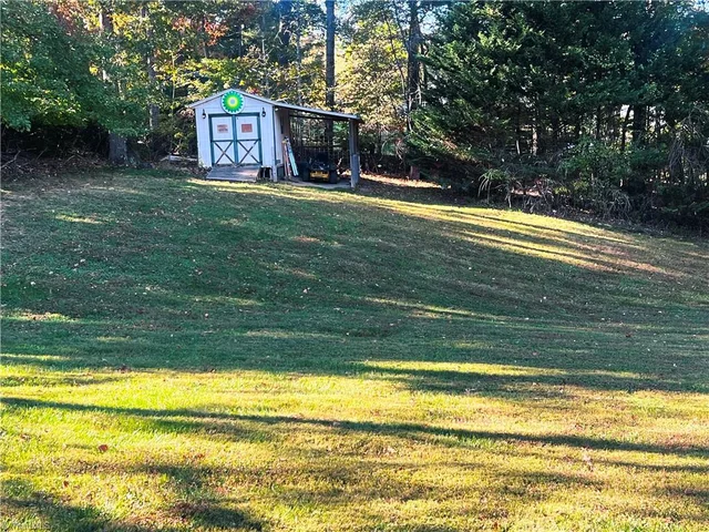 439 Oak Ridge Drive, photo 5 of 48