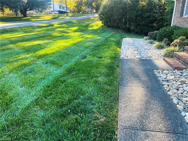 439 Oak Ridge Drive, photo 2 of 48