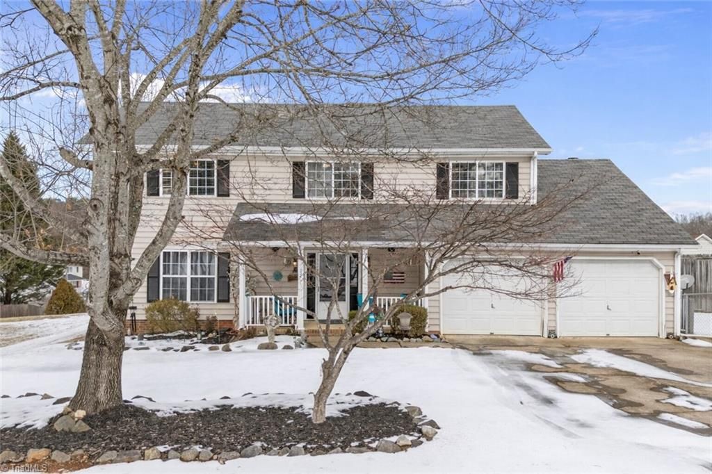 Photo of 3913 Colony Ridge Court, Jamestown, NC 27282 (MLS # 1207942)