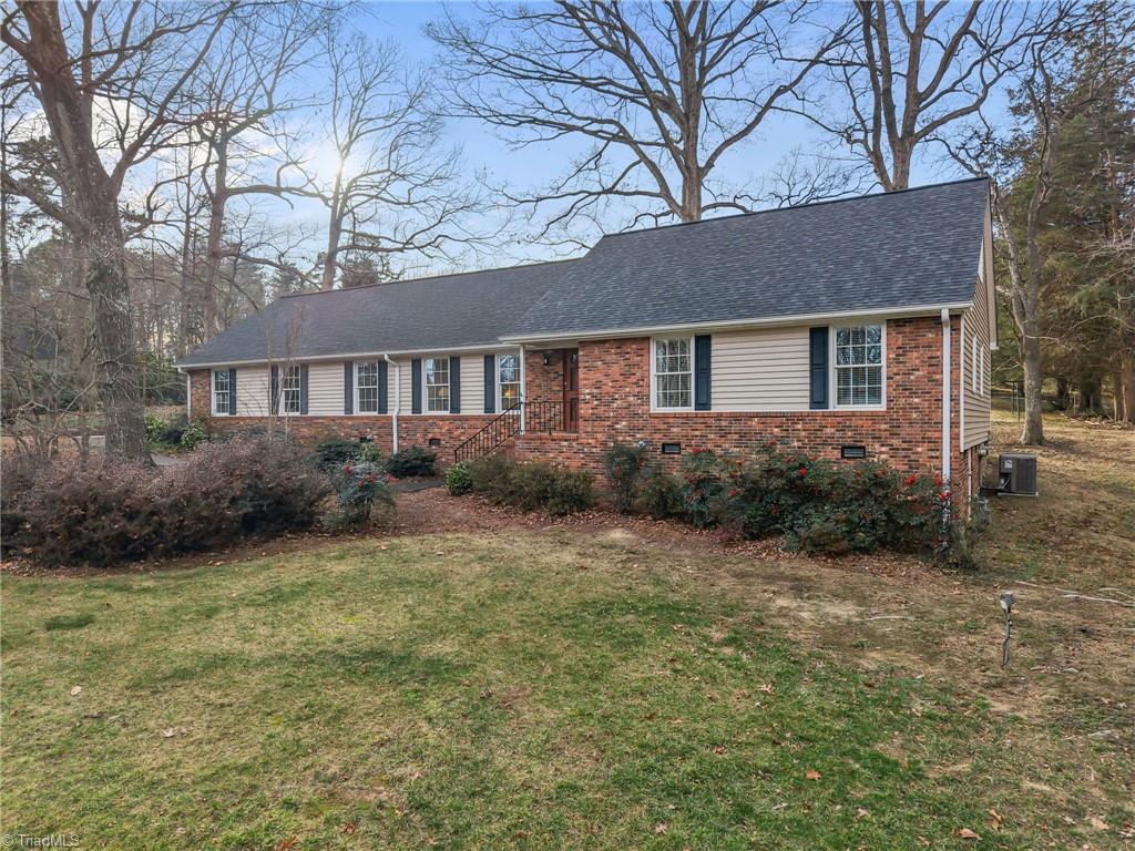 404 Hassellwood Drive