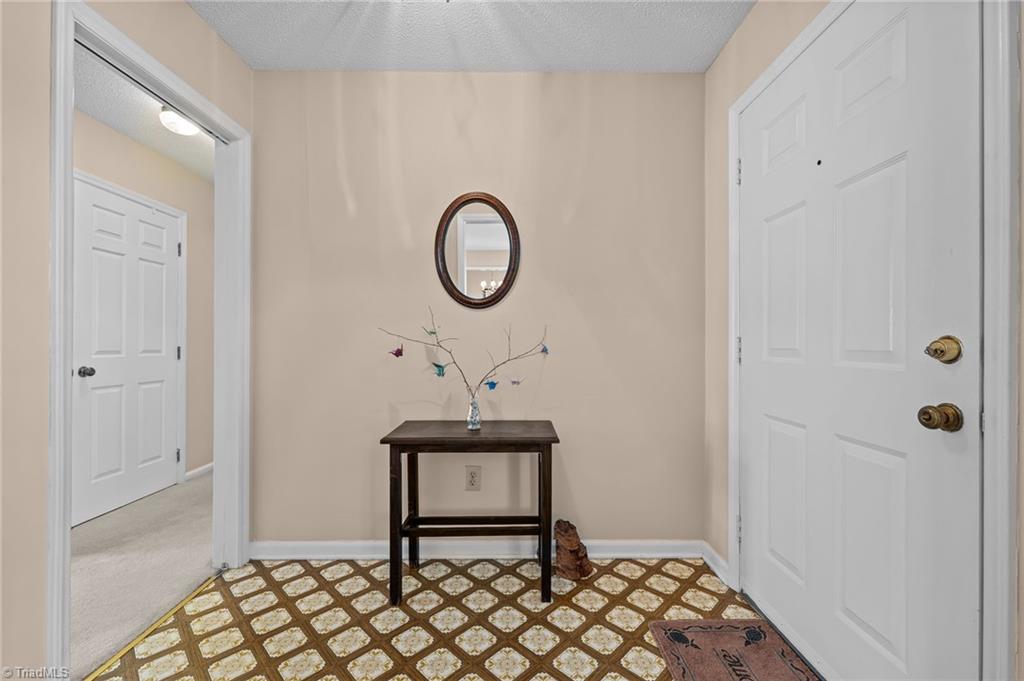 404 Hassellwood Drive