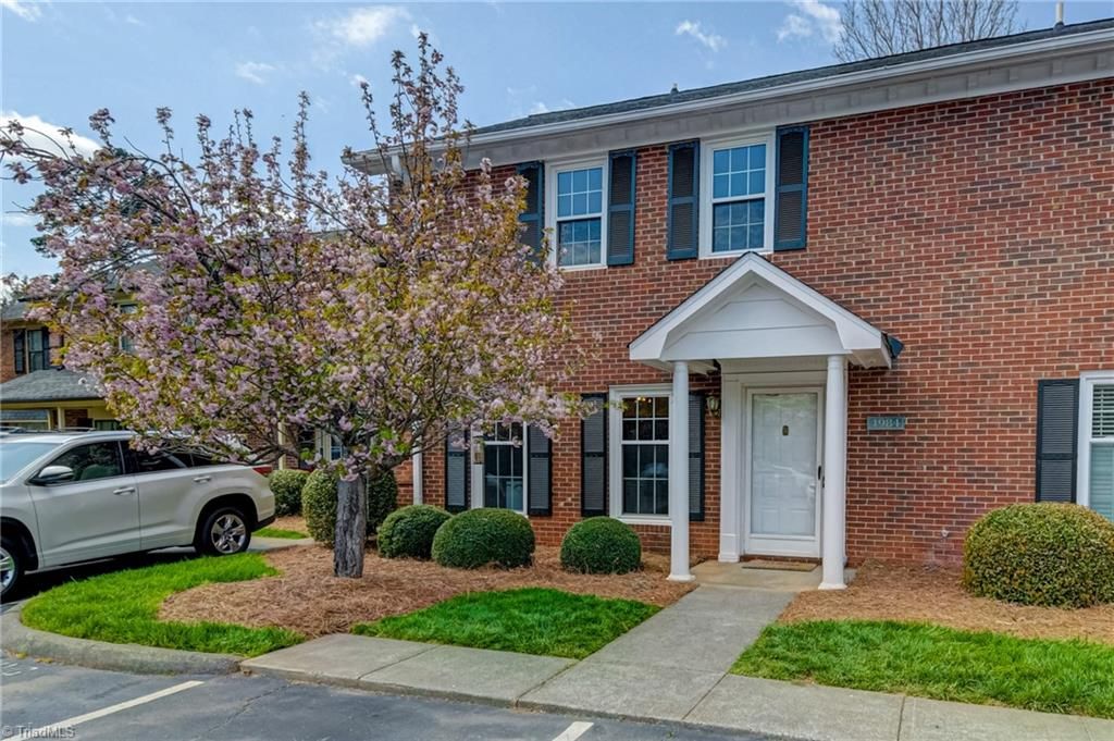 Photo of 4984 Chrisfield Lane, Winston-Salem, NC 27104 (MLS # 1214369)