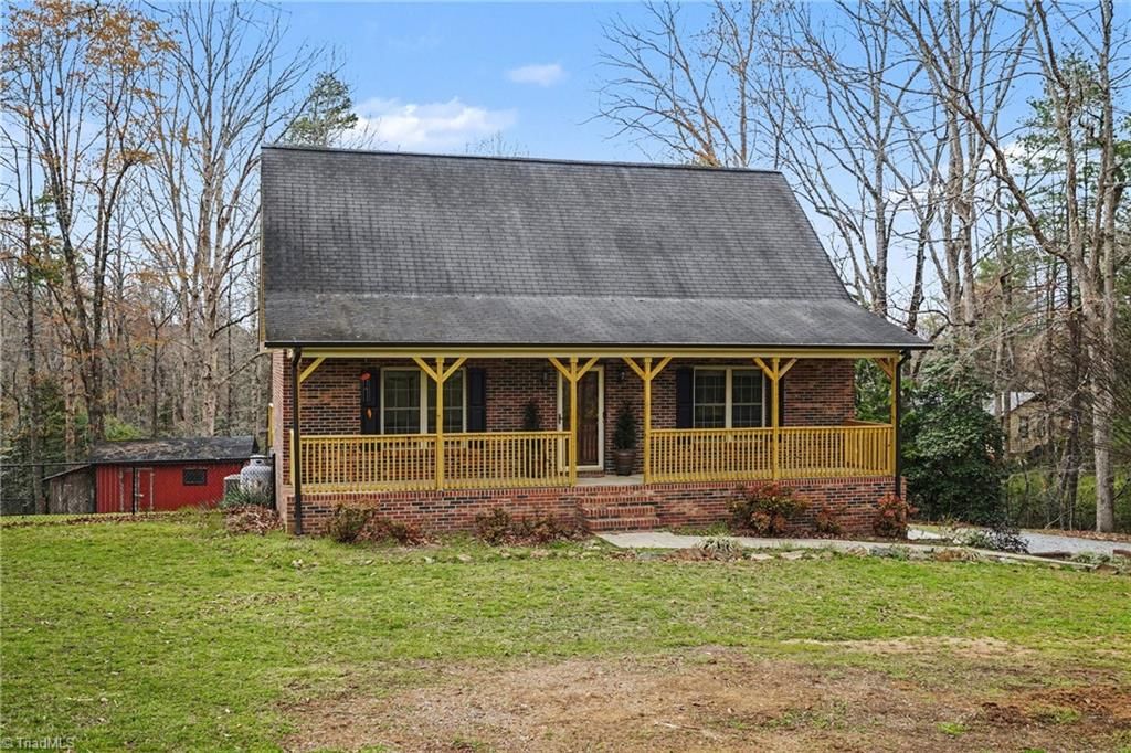 Photo of 3301 Deal Mill Road, Hudson, NC 28638 (MLS # 1213138)
