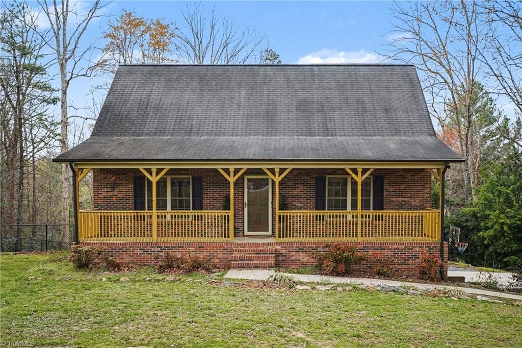 Photo of 3301 Deal Mill Road, Hudson, NC 28638 (MLS # 1213138)