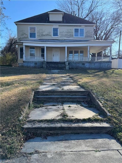 Multifamily For Sale - 409 Lindsey Street #A,B,C,D,E<br/> Reidsville, NC 27320