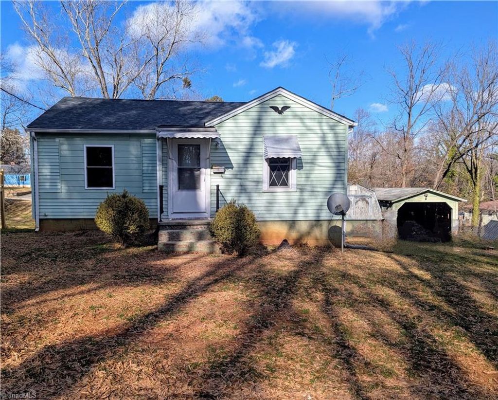 Photo of 119 Cox Avenue, Elkin, NC 28621 (MLS # 1206055)