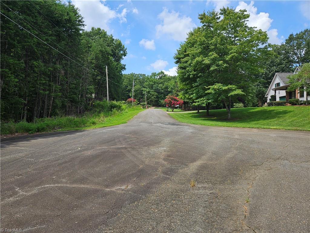 00 Knollcrest Drive #63, Pilot Mountain, North Carolina image 8