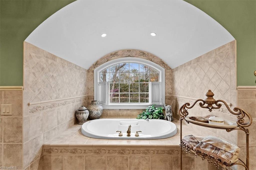 Browns Summit, North Carolina, 27214, United States, 4 Bedrooms Bedrooms, ,5 BathroomsBathrooms,Residential,Active,2036365