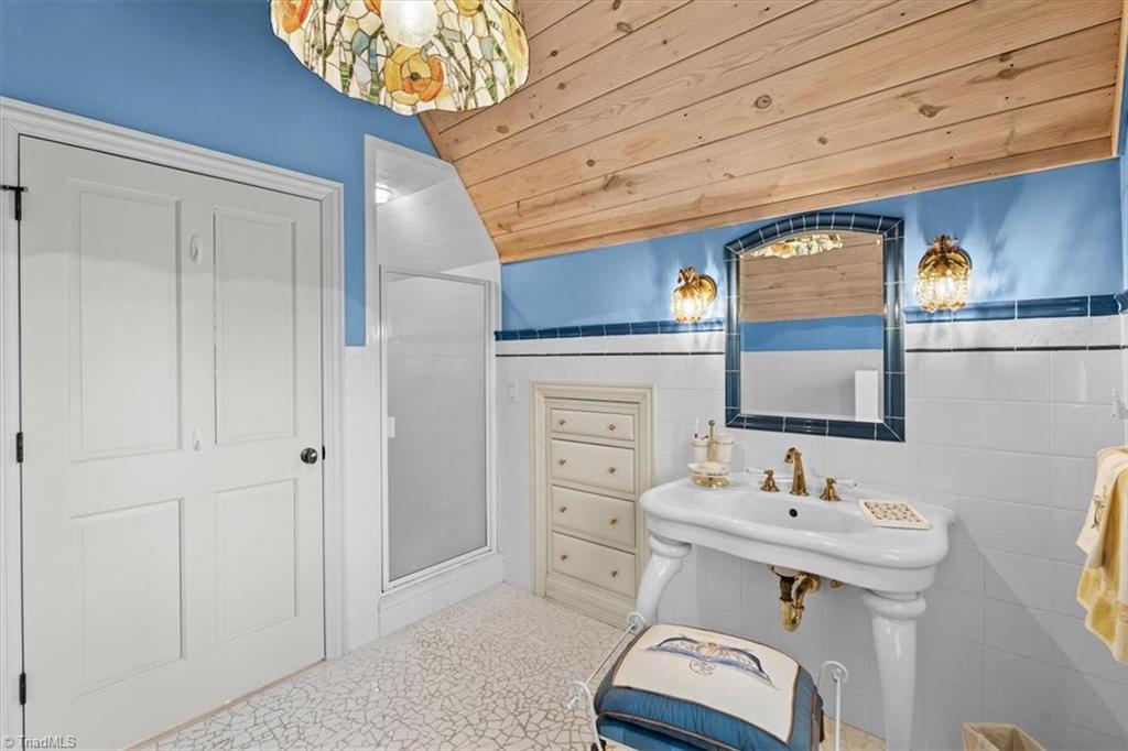 Browns Summit, North Carolina, 27214, United States, 4 Bedrooms Bedrooms, ,5 BathroomsBathrooms,Residential,Active,2036365