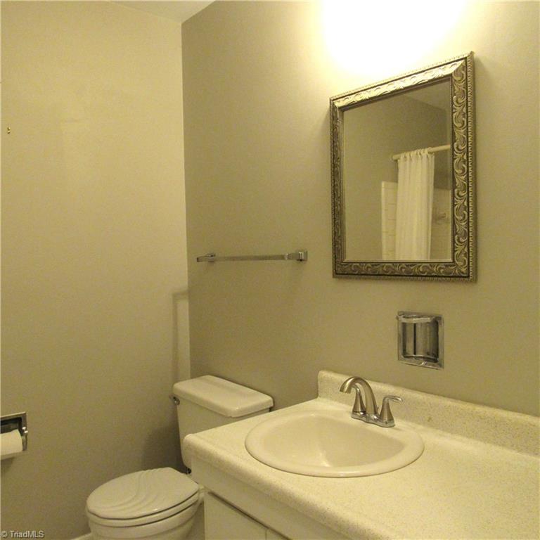 3000 Stratford Drive, Greensboro, North Carolina image 19