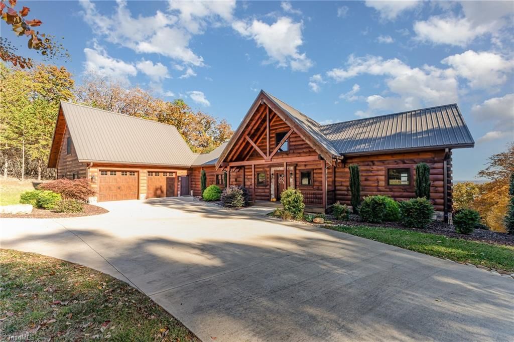 Photo of 1220 Sierra Trace Road, Denton, NC 27239 (MLS # 1190634)