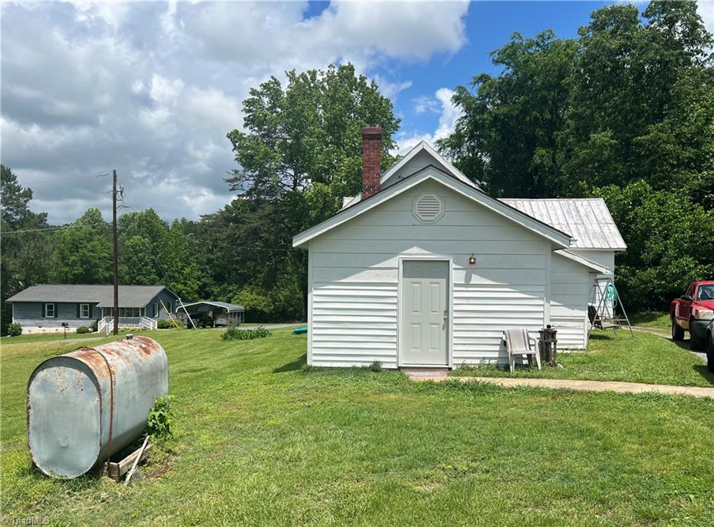560 Cox Street, Ramseur, North Carolina image 7