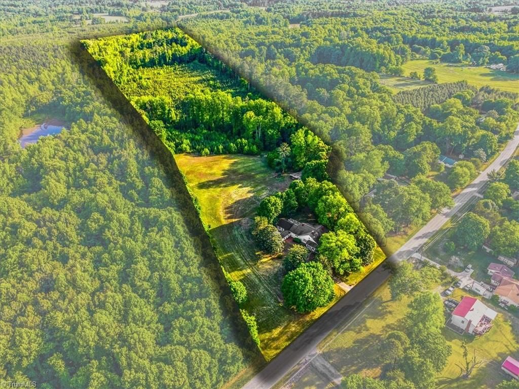 Photo of 1212 Ritters Lake Road, Greensboro, NC 27406 (MLS # 1220277)