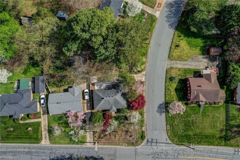 107 S Lindell Road