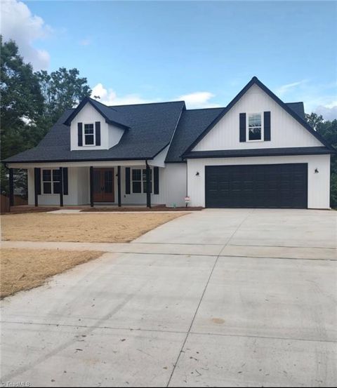 4034 Waterview Road High Point NC 27265