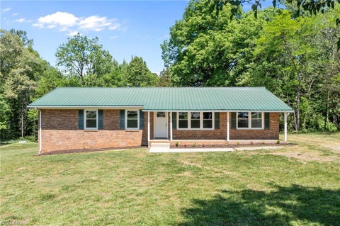 Homes For Sale - 4378 N Nc Highway 49 Hwy<br/> Burlington, NC 27217