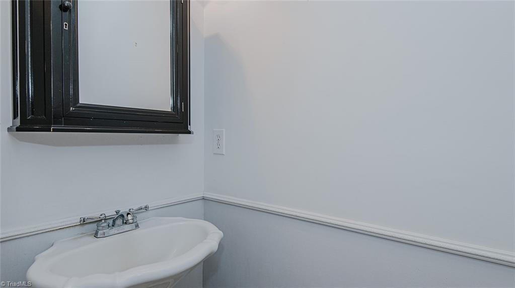 5107 Bridges Creek Drive, Greensboro, North Carolina image 17