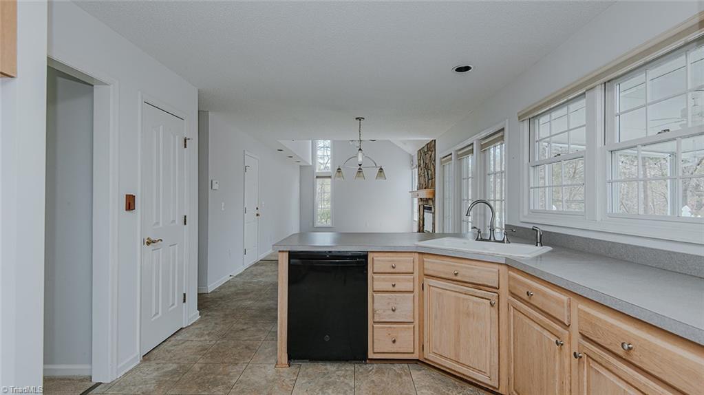 5107 Bridges Creek Drive, Greensboro, North Carolina image 12