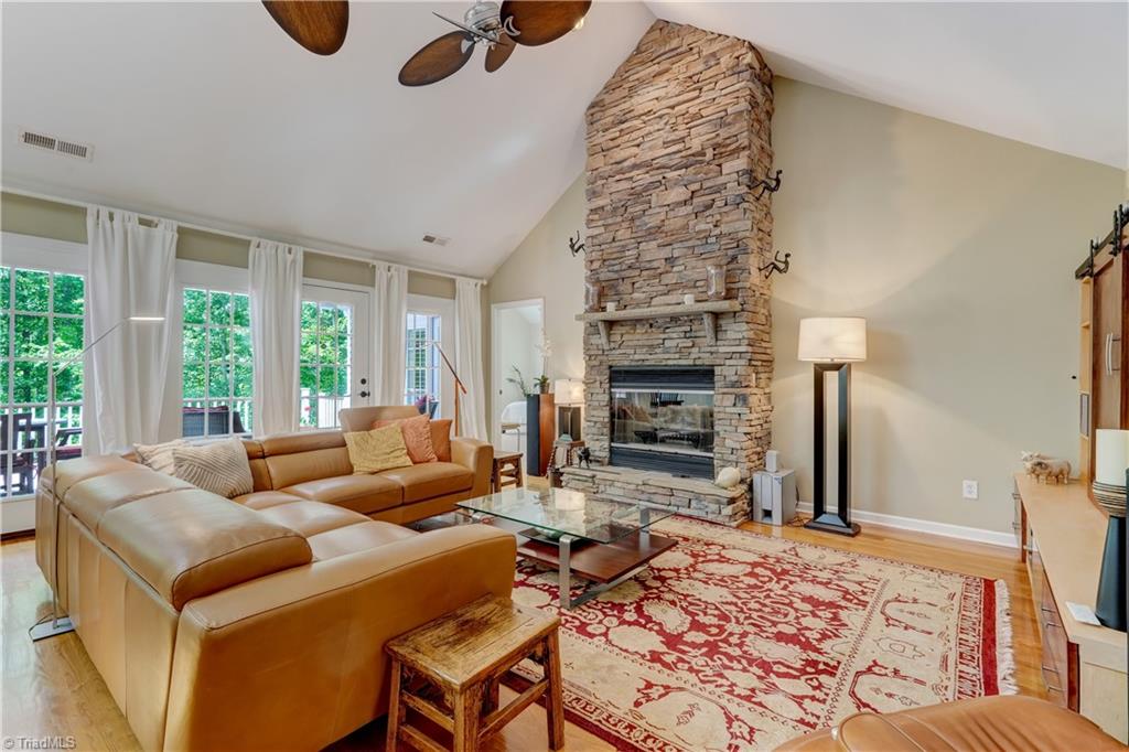 1804 Townsend Forest Lane, Browns Summit, North Carolina image 4