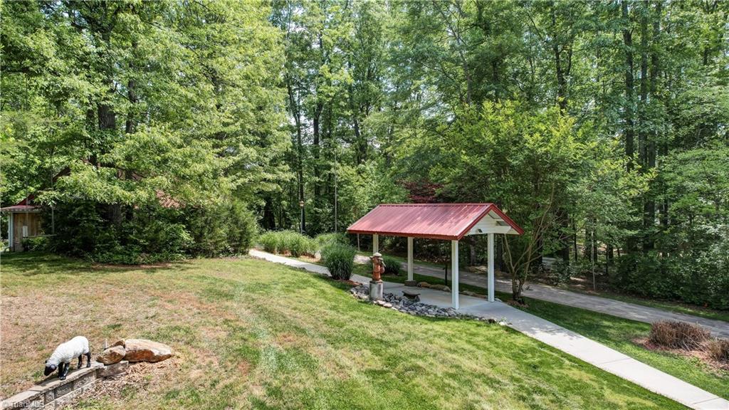 1804 Townsend Forest Lane, Browns Summit, North Carolina image 31