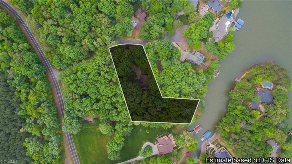 Photo of 166 Larkspur Lane, Lexington, NC 27292 (MLS # 1216944)