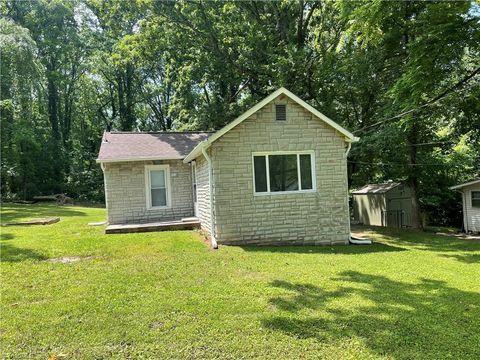 518 Efird Street Winston-Salem NC 27105