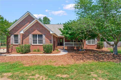 Homes For Sale - 6417 Cape Wedgewood Circle<br/> Guilford County, Browns Summit, NC 27214
