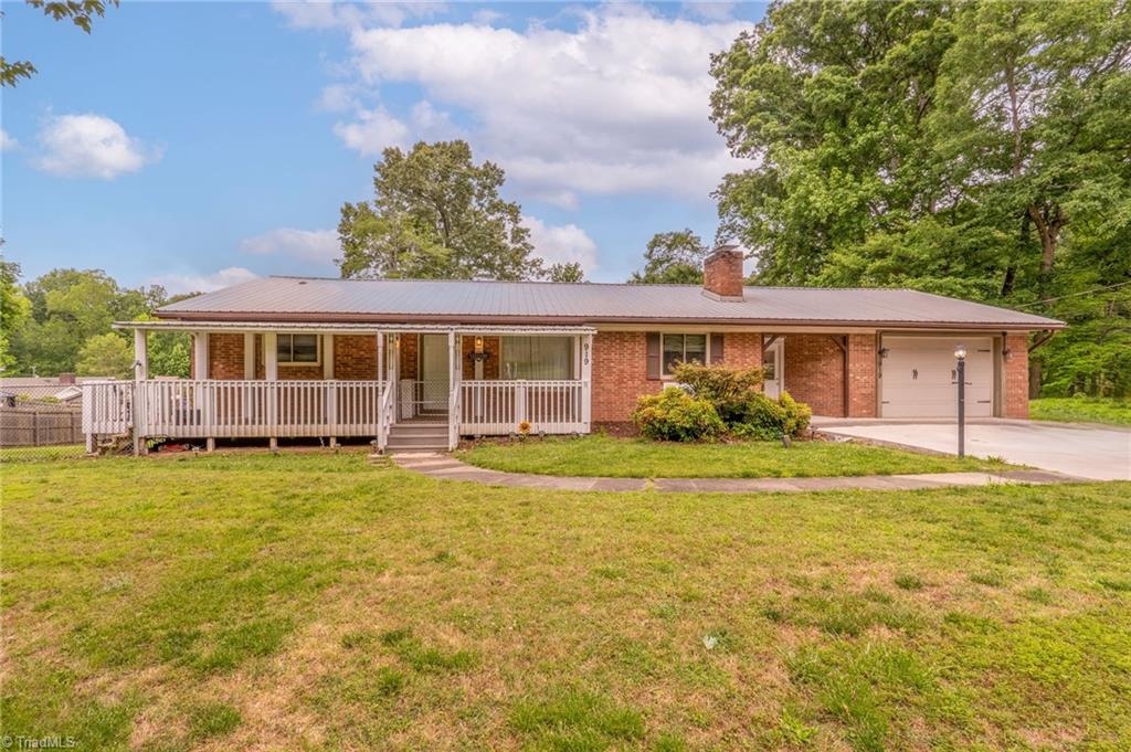 919 Overbrook Drive, Thomasville, North Carolina image 1