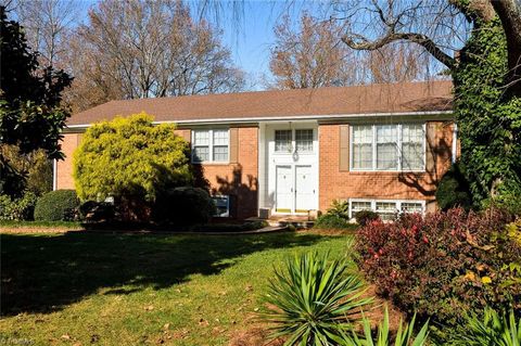 A home in Kernersville