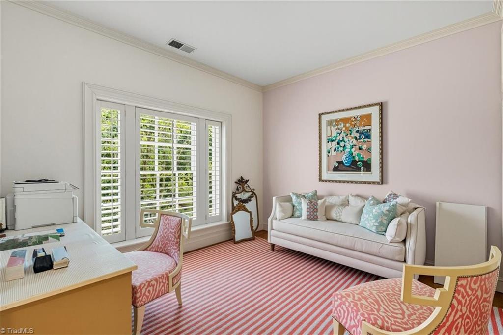 Greensboro, North Carolina 27408, United States, 6 Bedrooms Bedrooms, ,7 BathroomsBathrooms,Residential,Active,216272