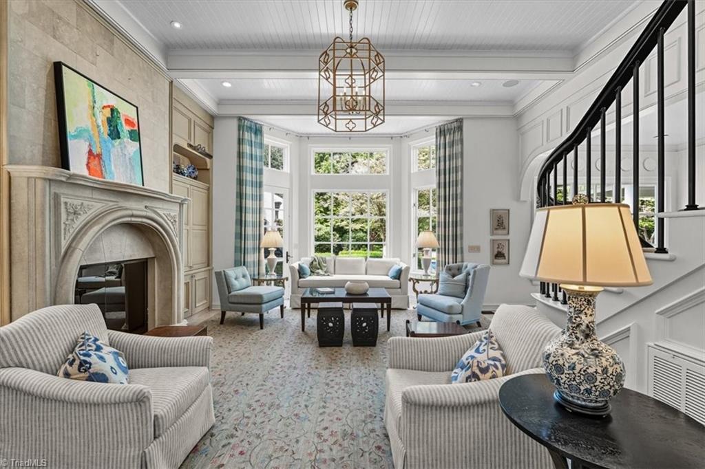 Greensboro, North Carolina 27408, United States, 6 Bedrooms Bedrooms, ,7 BathroomsBathrooms,Residential,Active,216272