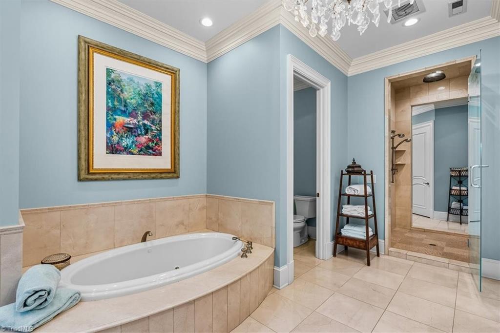 Greensboro, North Carolina 27408, United States, 6 Bedrooms Bedrooms, ,7 BathroomsBathrooms,Residential,Active,216272