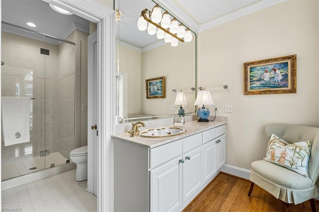 Greensboro, North Carolina 27408, United States, 6 Bedrooms Bedrooms, ,7 BathroomsBathrooms,Residential,Active,216272