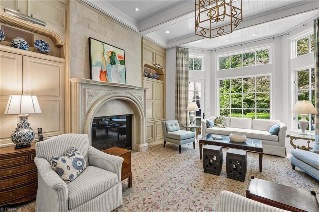 Greensboro, North Carolina 27408, United States, 6 Bedrooms Bedrooms, ,7 BathroomsBathrooms,Residential,Active,216272