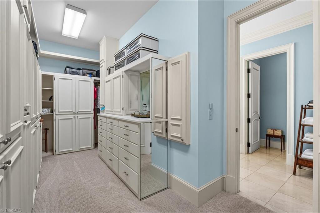 Greensboro, North Carolina 27408, United States, 6 Bedrooms Bedrooms, ,7 BathroomsBathrooms,Residential,Active,216272