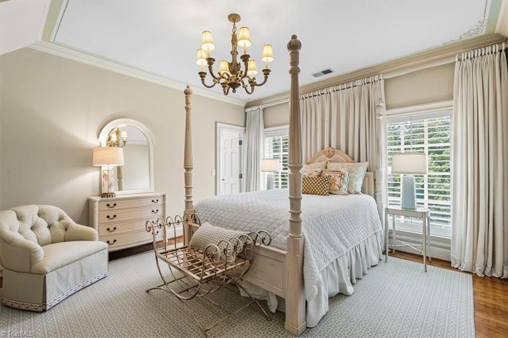 Greensboro, North Carolina 27408, United States, 6 Bedrooms Bedrooms, ,7 BathroomsBathrooms,Residential,Active,216272