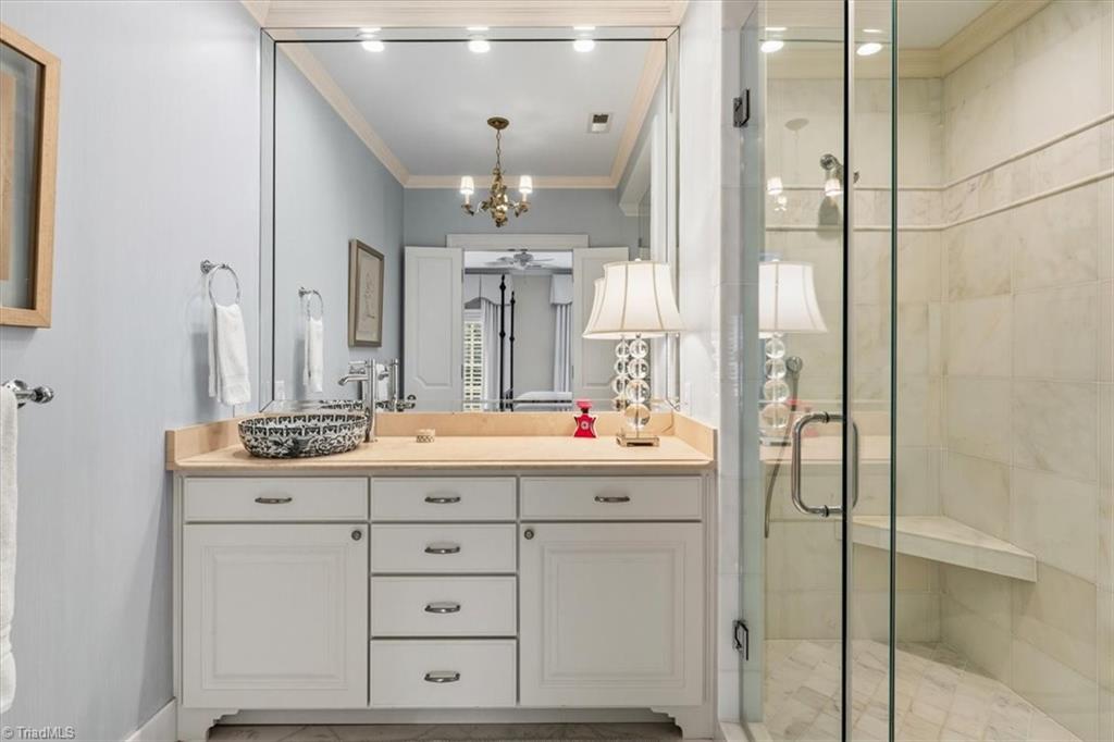 Greensboro, North Carolina 27408, United States, 6 Bedrooms Bedrooms, ,7 BathroomsBathrooms,Residential,Active,216272