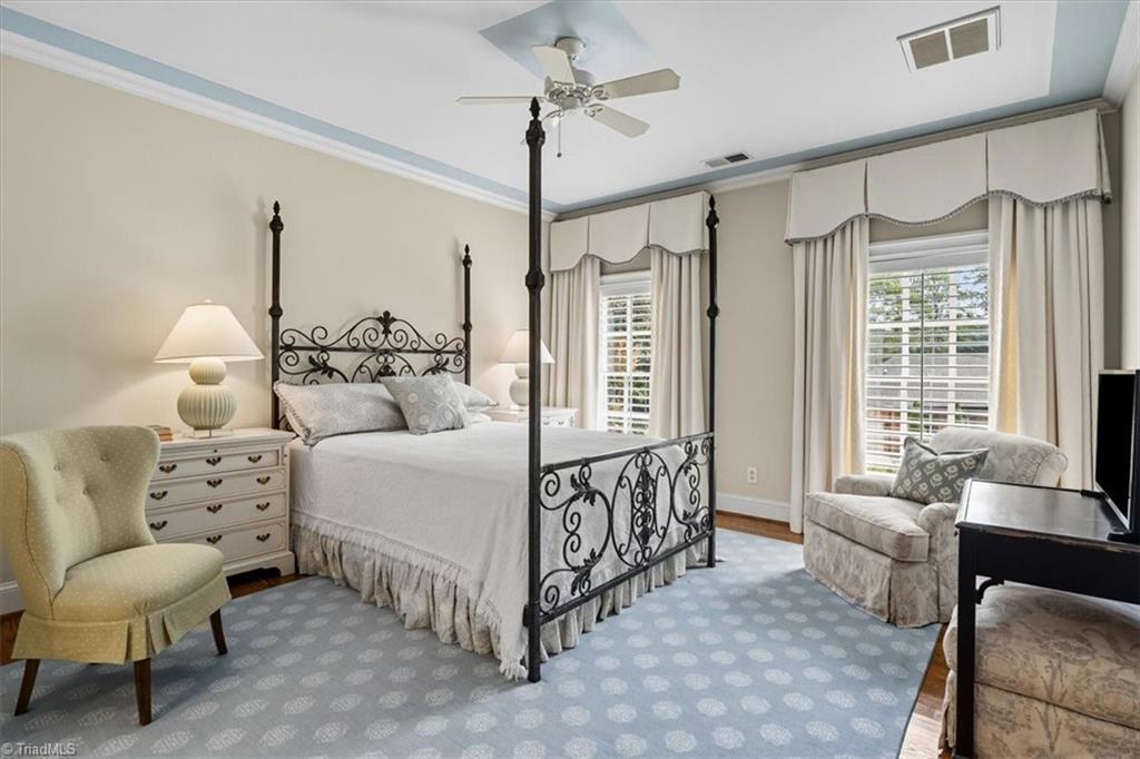 Greensboro, North Carolina 27408, United States, 6 Bedrooms Bedrooms, ,7 BathroomsBathrooms,Residential,Active,216272