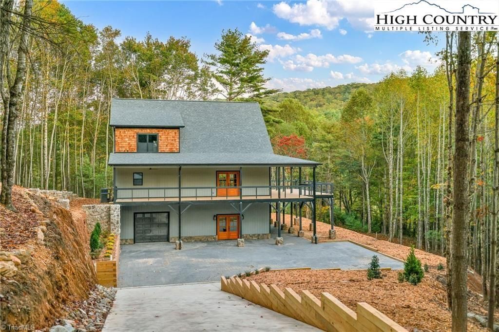 Photo of 250 Noahs Ridge, Fleetwood, NC 28626 (MLS # 1198168)