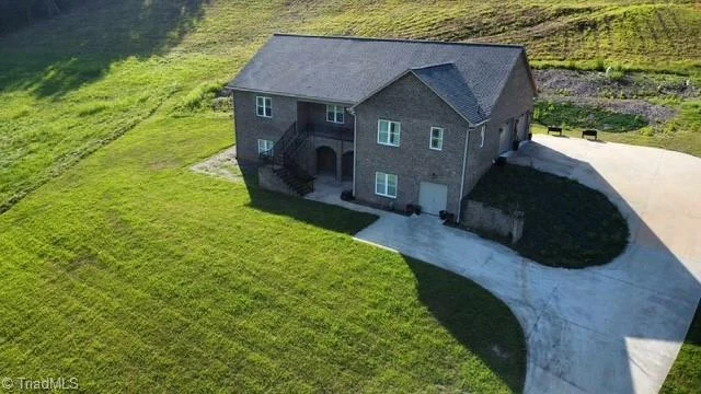 2093 Champion Road, photo 3 of 49