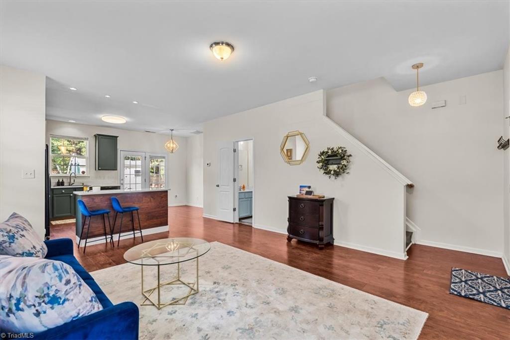 7318 Green Park Trail