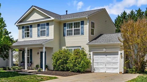 Townhouse For Sale - 7318 Green Park Trail<br/> Whitsett, NC 27377