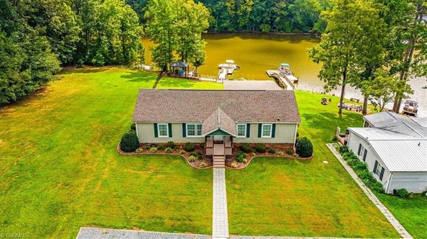 776 LAKE SHORE AVE, LEXINGTON, NC 27292 - Image 7b8d029fecdefd67df03d3c005f051f4/461184189