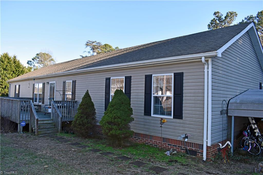 Photo 2 of 37 of 122 Silver Pine Lane house