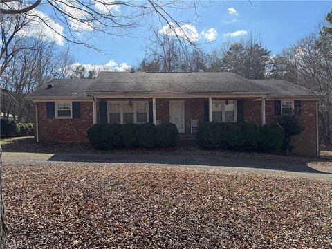 Homes For Sale - 2853 Longpine Road<br/> Burlington, NC 27215
