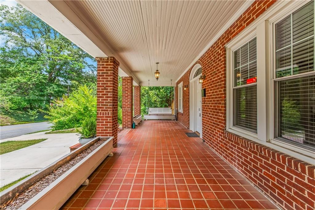 Photo of 1526 Cloverdale Avenue, Winston-Salem, NC 27104 (MLS # 1225599)